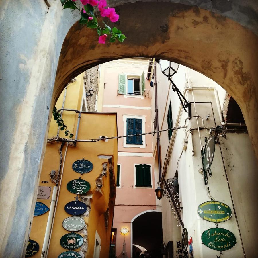 Vialunga Apartment In The Old Town Bordighera Exterior photo